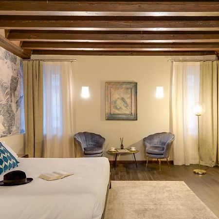 Palazzo Duomo Suites In Udine Center 외부 사진