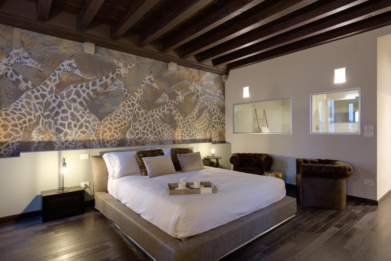 Palazzo Duomo Suites In Udine Center 외부 사진